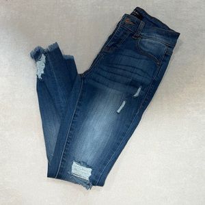 Distressed Stretch Skinny Blue Jeans